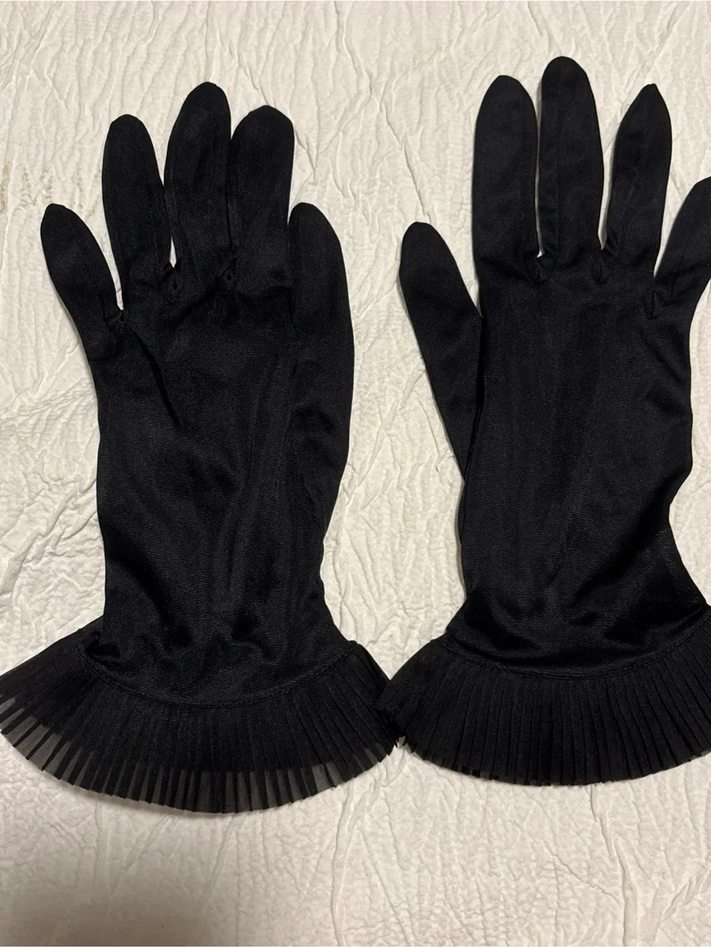Vtg Van Raalte Elegant Black Ruffle Cuff Women's Gloves sz 6.5